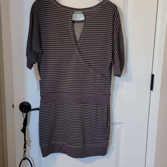 Nwt Jessica Simpson long top size M - Picture 5 of 5